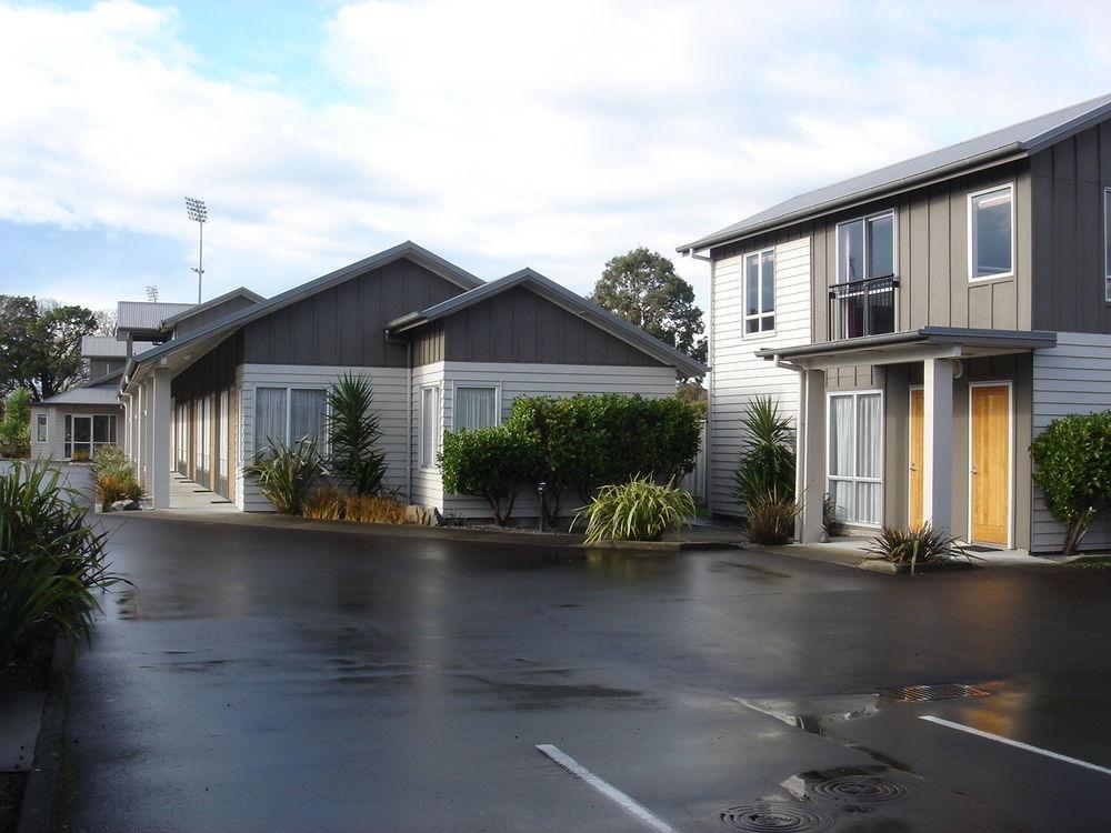 Arena Motel